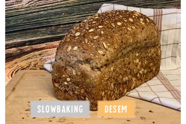  Woudbrood bruin meergranen met zaden